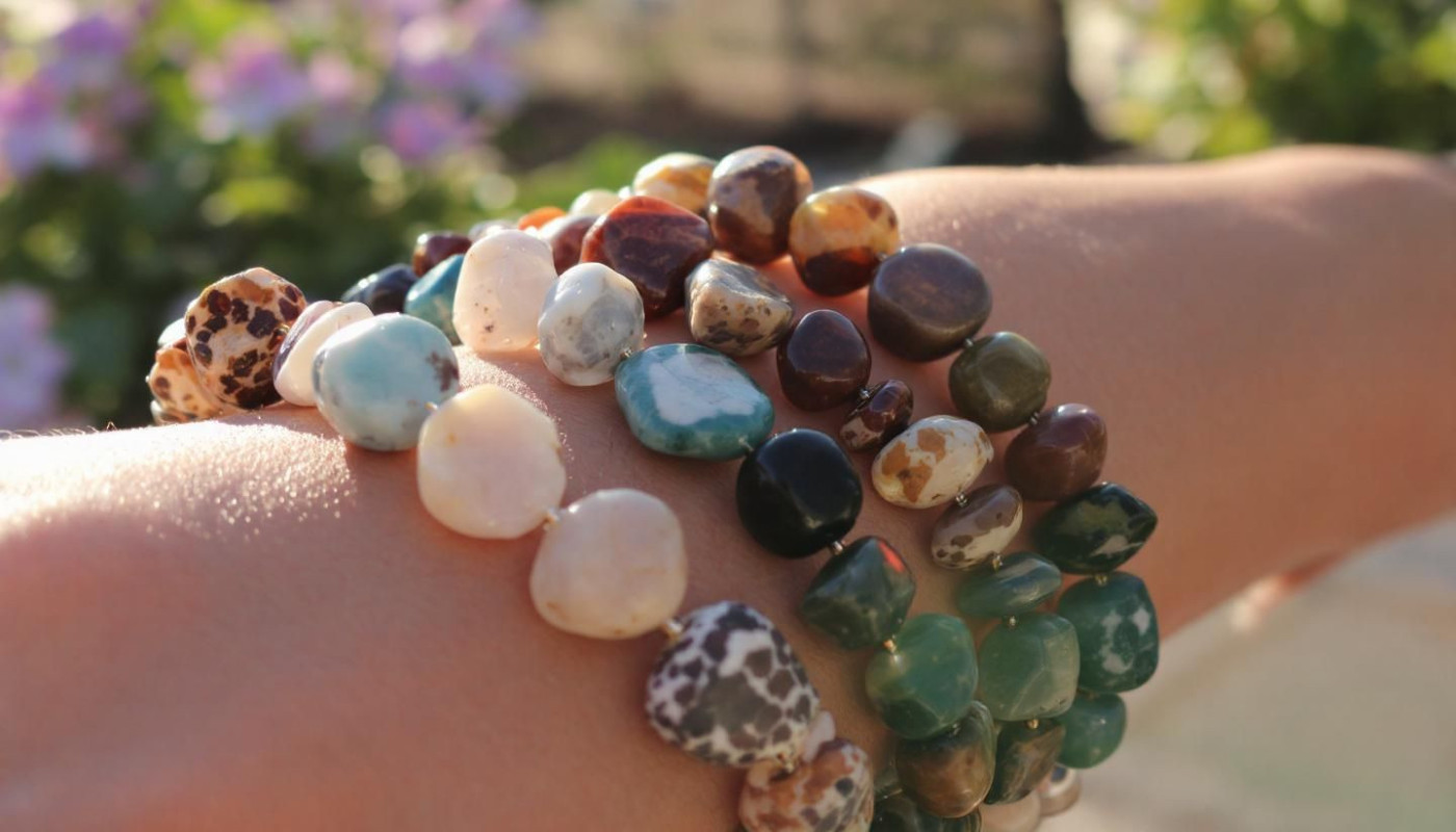Exploration des effets des bracelets en pierres sur le bien-être quotidien